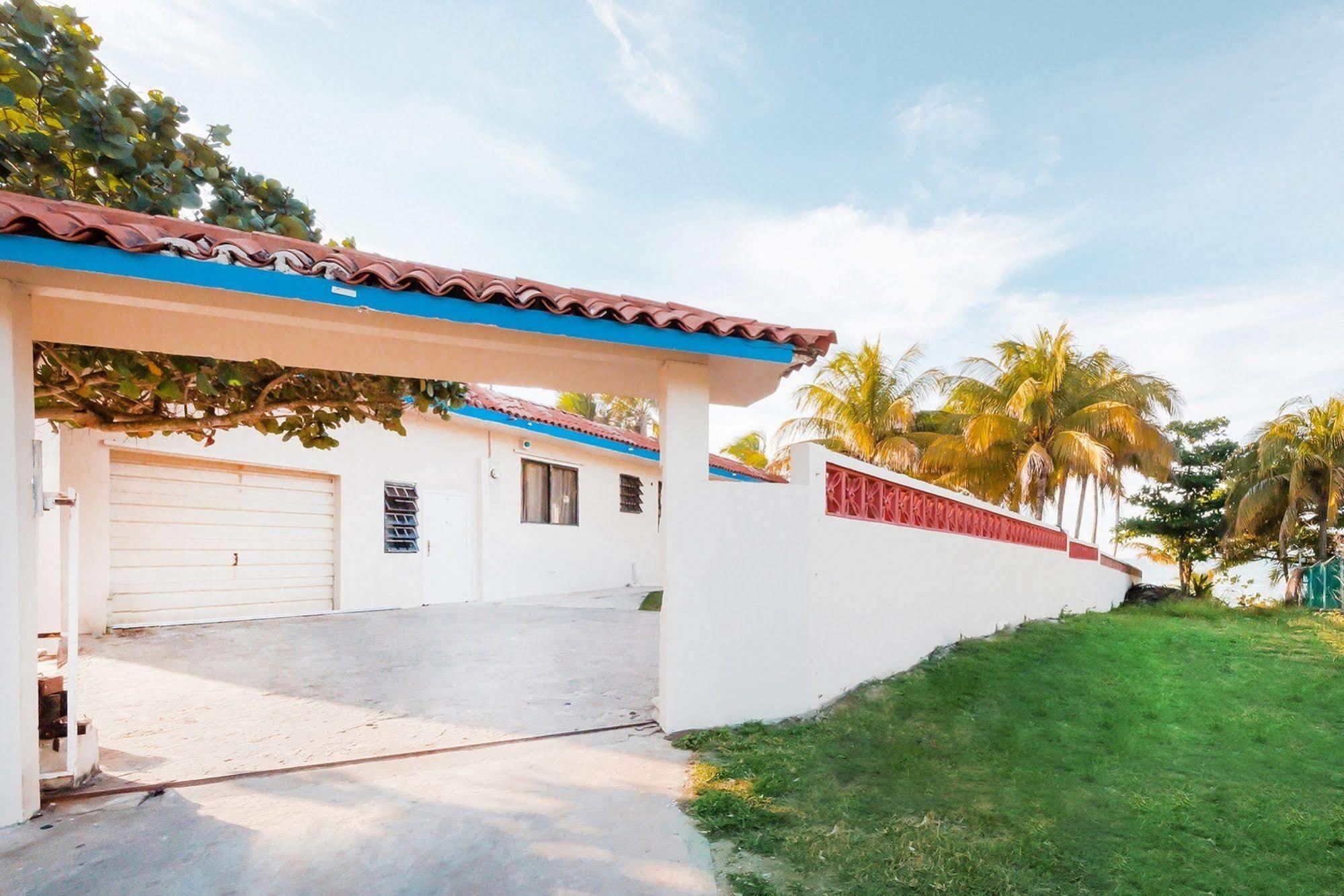 Ferienwohnung Ventana Al Atlantico At Arecibo 681 Ocean Drive Islote Exterior foto
